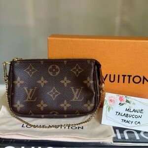 Louis Vuitton Mini Pochette Accessoires Mono with dustbag and box EXCELLENT